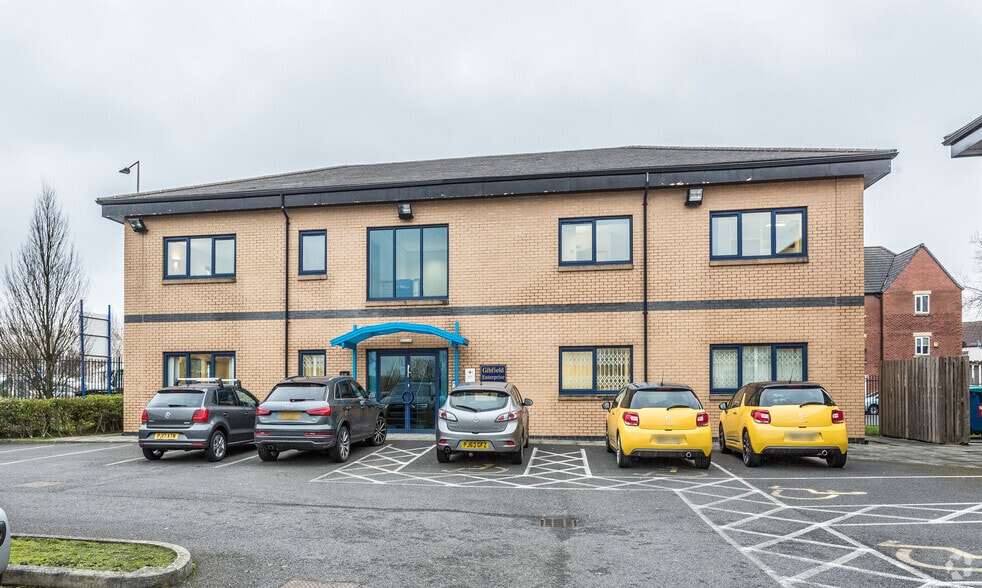 Gibfield Dr, Manchester to rent - Building Photo - Image 2 of 2