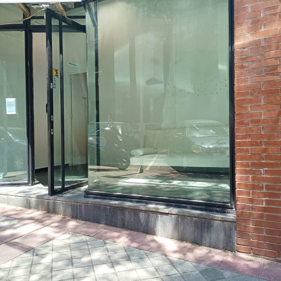 Retail in Madrid, Madrid to rent Interior Photo- Image 1 of 7