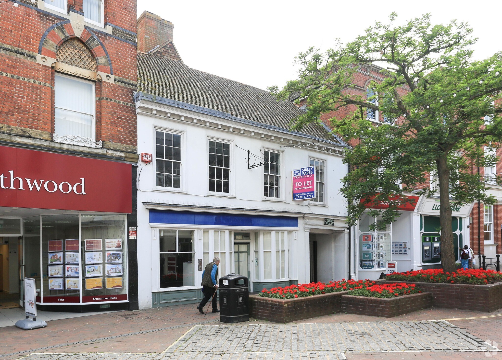 75 High St, Ashford for sale Primary Photo- Image 1 of 1