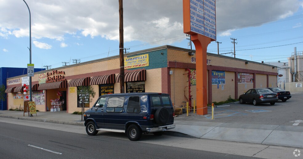 49414943 Slauson Ave, Maywood, CA 90270 UK