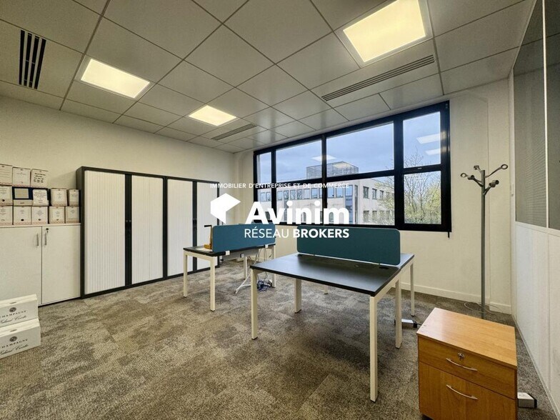 Office in Gennevilliers to rent - Interior Photo - Image 3 of 5