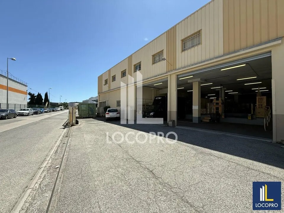 Location Local d'activités 1 646 m² - Photo 1