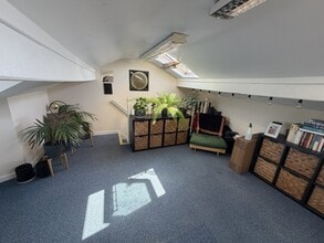 597-597A Chorley Old Rd, Bolton to rent Interior Photo- Image 1 of 5
