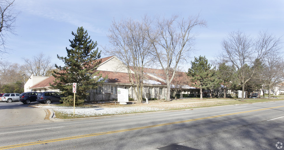 1538-1590 N Arlington Heights Rd, Arlington Heights, IL for rent - Building Photo - Image 3 of 16