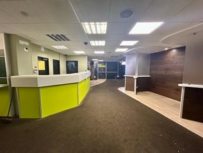 56 Bartholomew St, Newbury to rent Interior Photo- Image 2 of 2