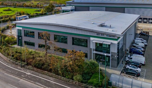 Beddington Ln, Croydon to rent Building Photo- Image 1 of 5