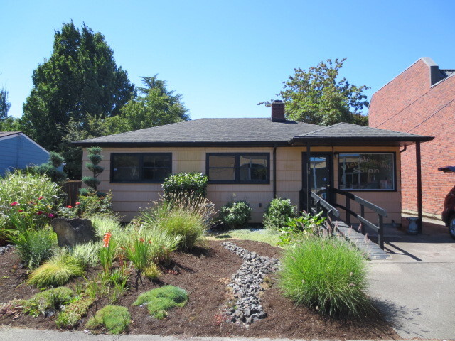 12150 SW First St, Beaverton, OR for rent - Building Photo - Image 1 of 8