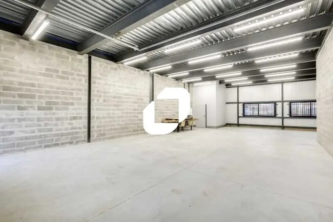 Location Bureaux 300 m² à 600 m²