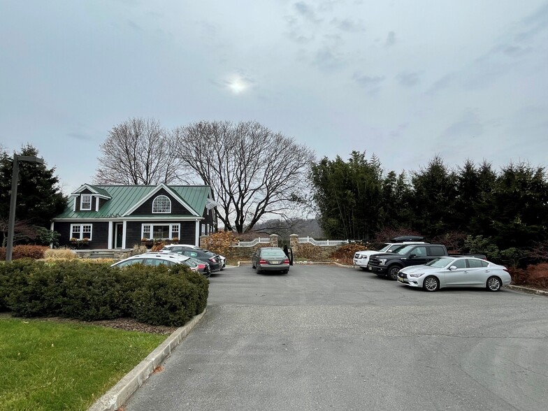 1473 US Highway 22 E, Annandale, NJ for rent - Primary Photo - Image 1 of 20