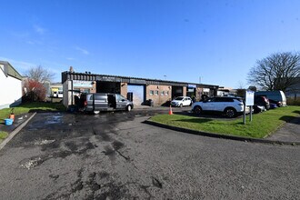 11 Cunningham Rd, Stirling to rent Building Photo- Image 1 of 5