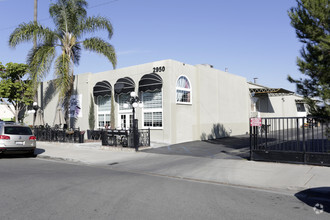 2950 Grace Ln, Costa Mesa, CA for rent Building Photo- Image 1 of 5