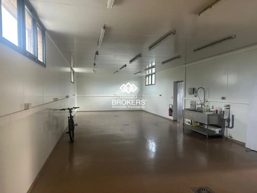 Industrial in Ennery to rent Interior Photo- Image 1 of 4