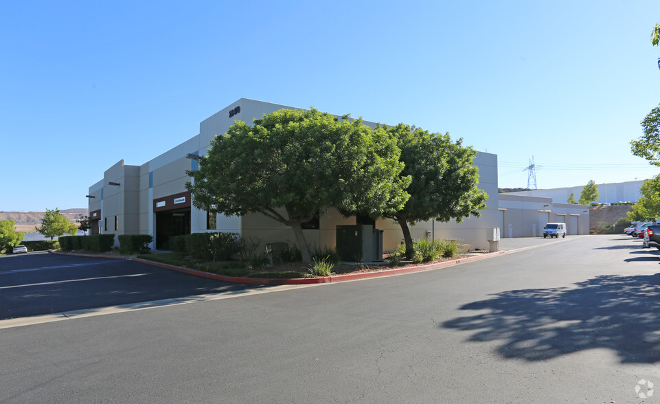 26470 Ruether Ave, Santa Clarita, CA for sale - Building Photo - Image 1 of 1