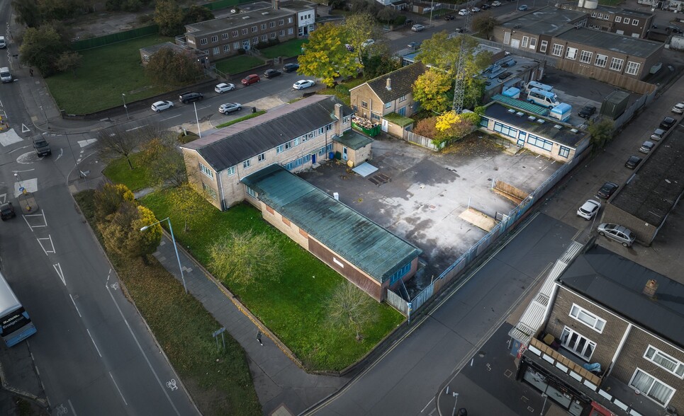 30 Darenth Ln, South Ockendon for sale - Aerial - Image 2 of 8