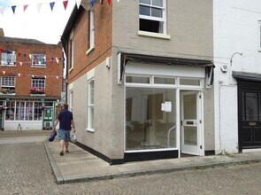 6 The Corn Market, Romsey to rent Building Photo- Image 2 of 2