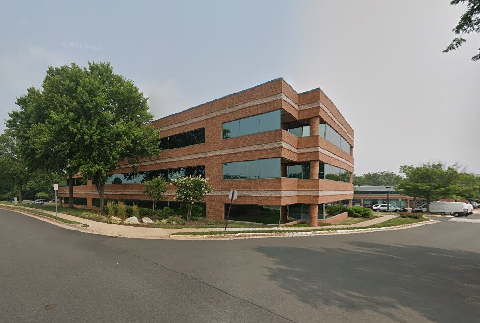 4443 Brookfield Corporate Dr, Chantilly, VA to rent Building Photo- Image 1 of 13