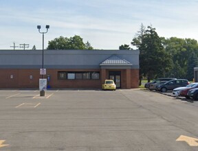 4407 Military Rd, Niagara Falls, NY for rent Building Photo- Image 1 of 5