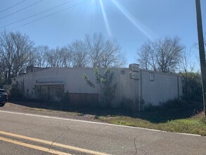 341 W Artesia Rd, Artesia, MS for rent Building Photo- Image 1 of 13