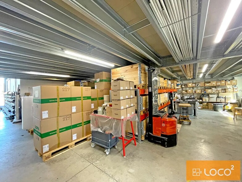 2-3 Allée De Longueterre, Montrabé to rent - Interior Photo - Image 2 of 10