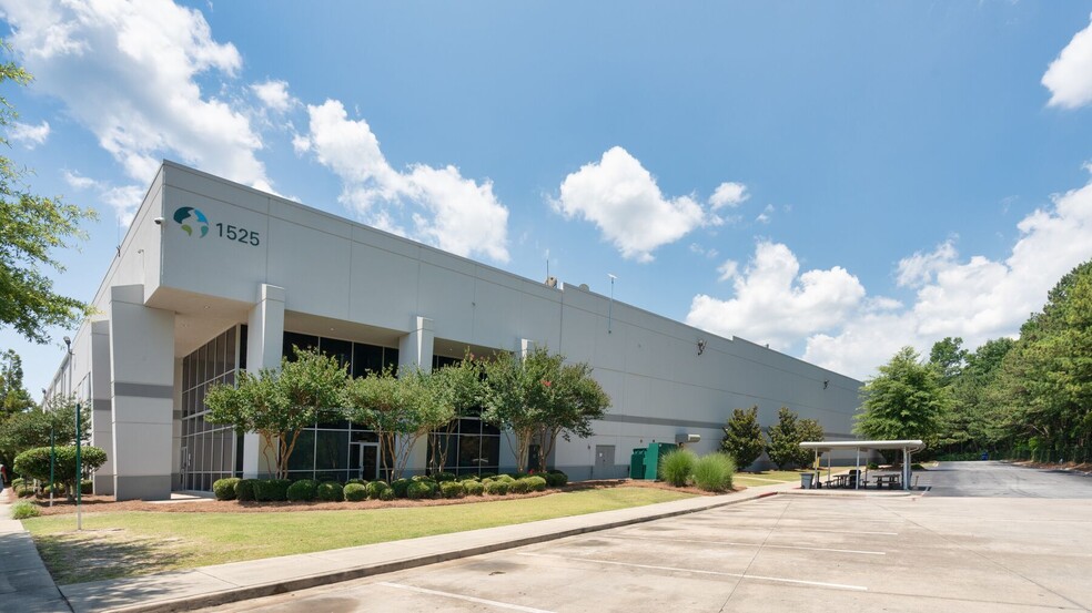 1525 Oakley Industrial Blvd, Fairburn, GA for rent - Building Photo - Image 1 of 7