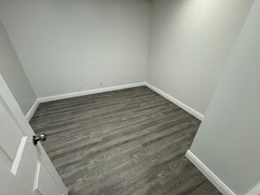 5725 Corporate Way, West Palm Beach, FL to rent Interior Photo- Image 2 of 4