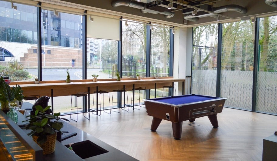 82 Oxford Rd, Uxbridge to rent Interior Photo- Image 1 of 8