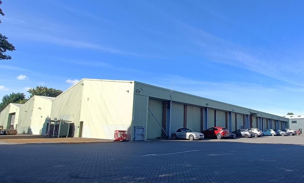 Trent Rd, Grantham to rent - Building Photo - Image 1 of 3