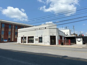 2208 Elliston Pl, Nashville, TN for rent Building Photo- Image 1 of 2