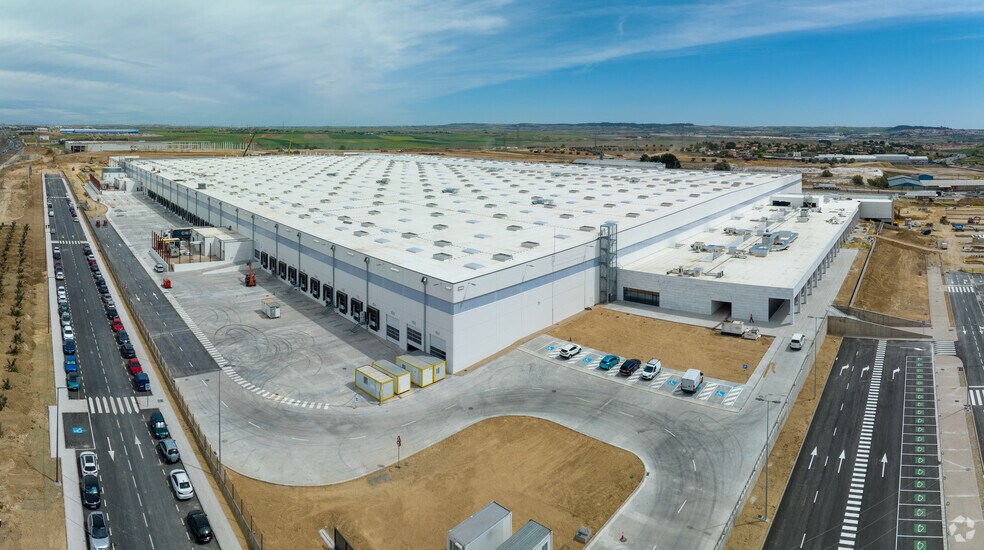 Industrial in Illescas, Toledo to rent - Building Photo - Image 2 of 16