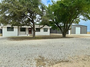 5821 Limmer Loop, Hutto, TX for rent Building Photo- Image 2 of 26