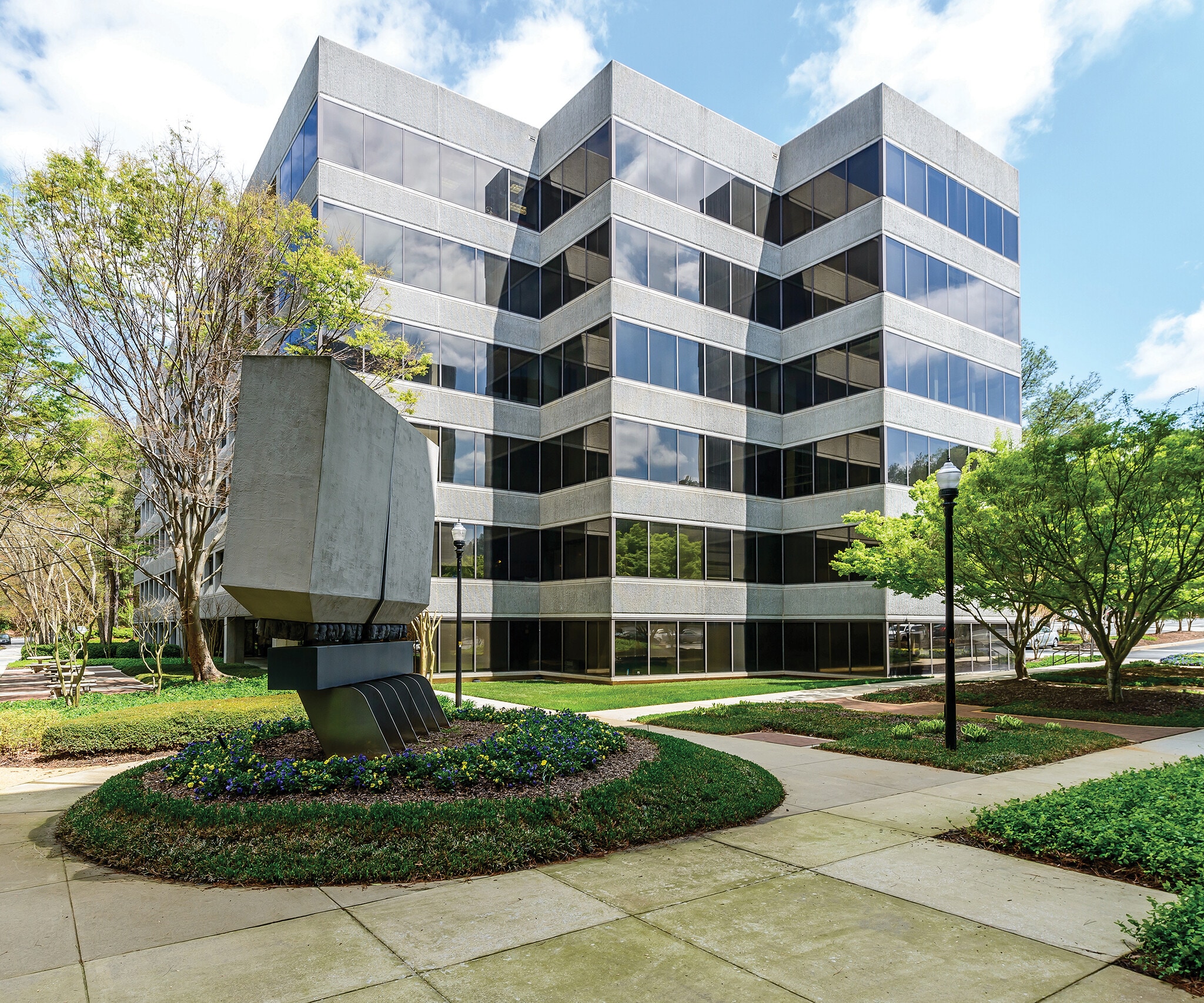 2302 Parklake Dr, Atlanta, GA to rent Primary Photo- Image 1 of 6