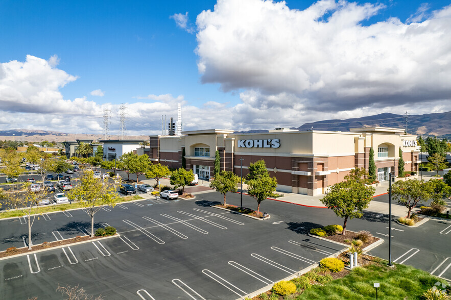 43330-43612 Pacific Commons Blvd, Fremont, CA for rent - Building Photo - Image 3 of 20