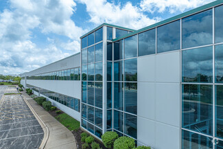 More details for 1433 Internationale Pky, Woodridge, IL - Office, Industrial for Rent