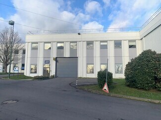 More details for 9 Chaussée Jules César, Osny - Industrial to Rent