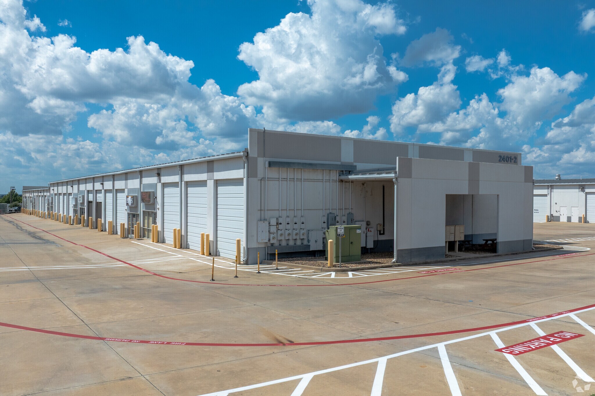 2401 Worthington Dr, Denton, TX to rent Primary Photo- Image 1 of 6