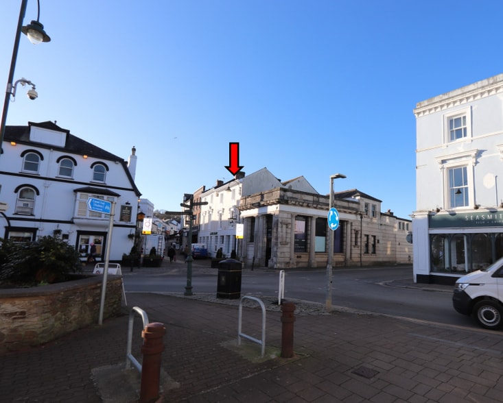 14-16 Molesworth St, Wadebridge for sale - Building Photo - Image 2 of 8