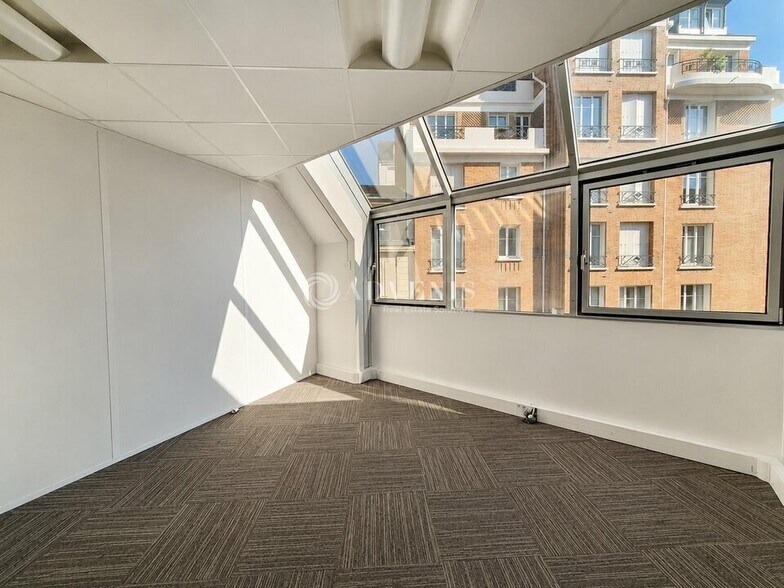 71 Rue Des Tilleuls, Boulogne-Billancourt to rent - Building Photo - Image 3 of 9