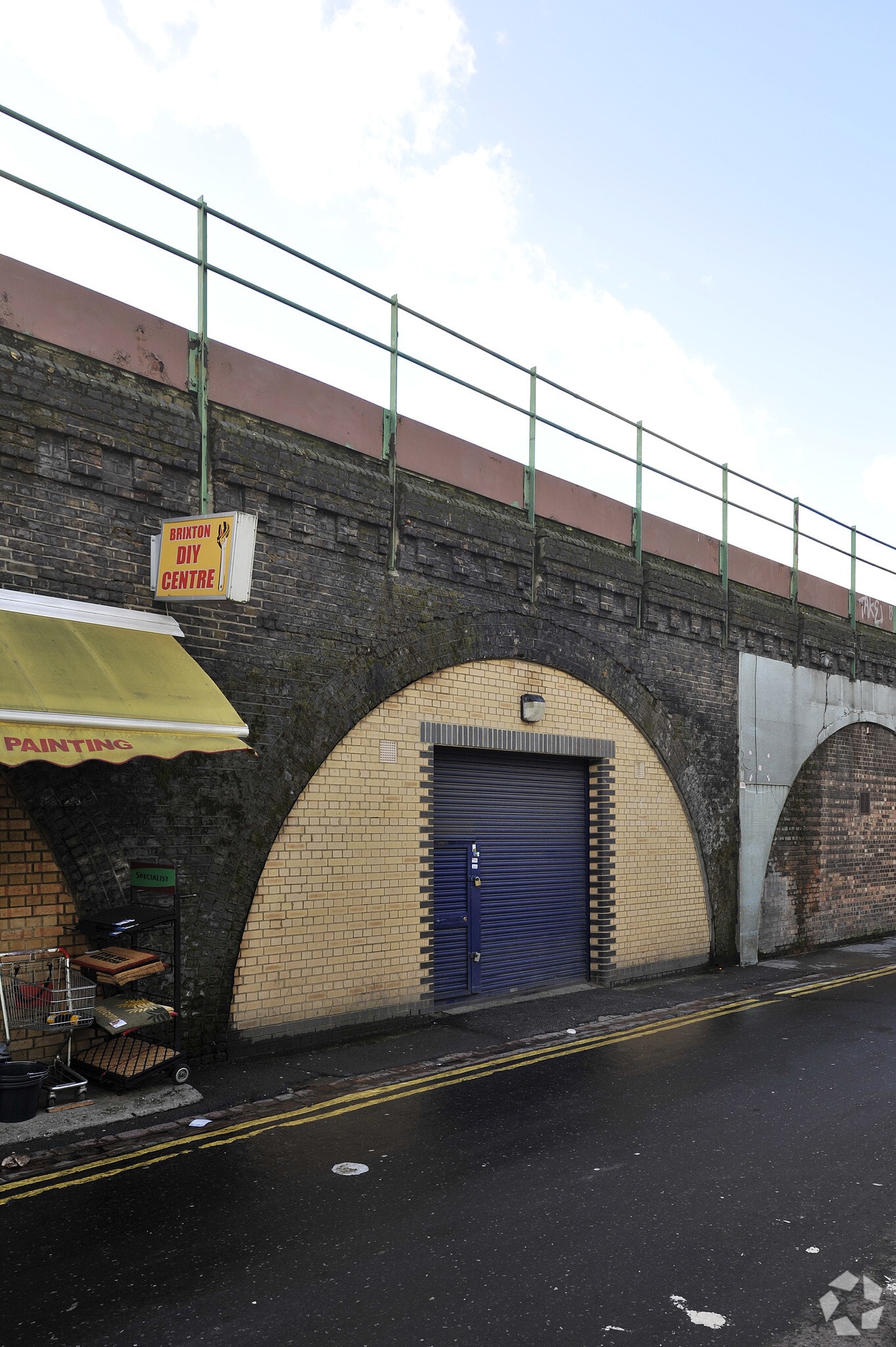 Brixton Station Rd, London to rent Primary Photo- Image 1 of 22