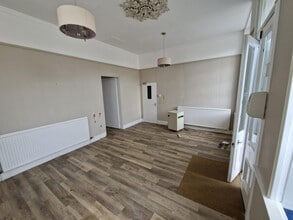 21 Atholl Rd, Pitlochry to rent Interior Photo- Image 1 of 3