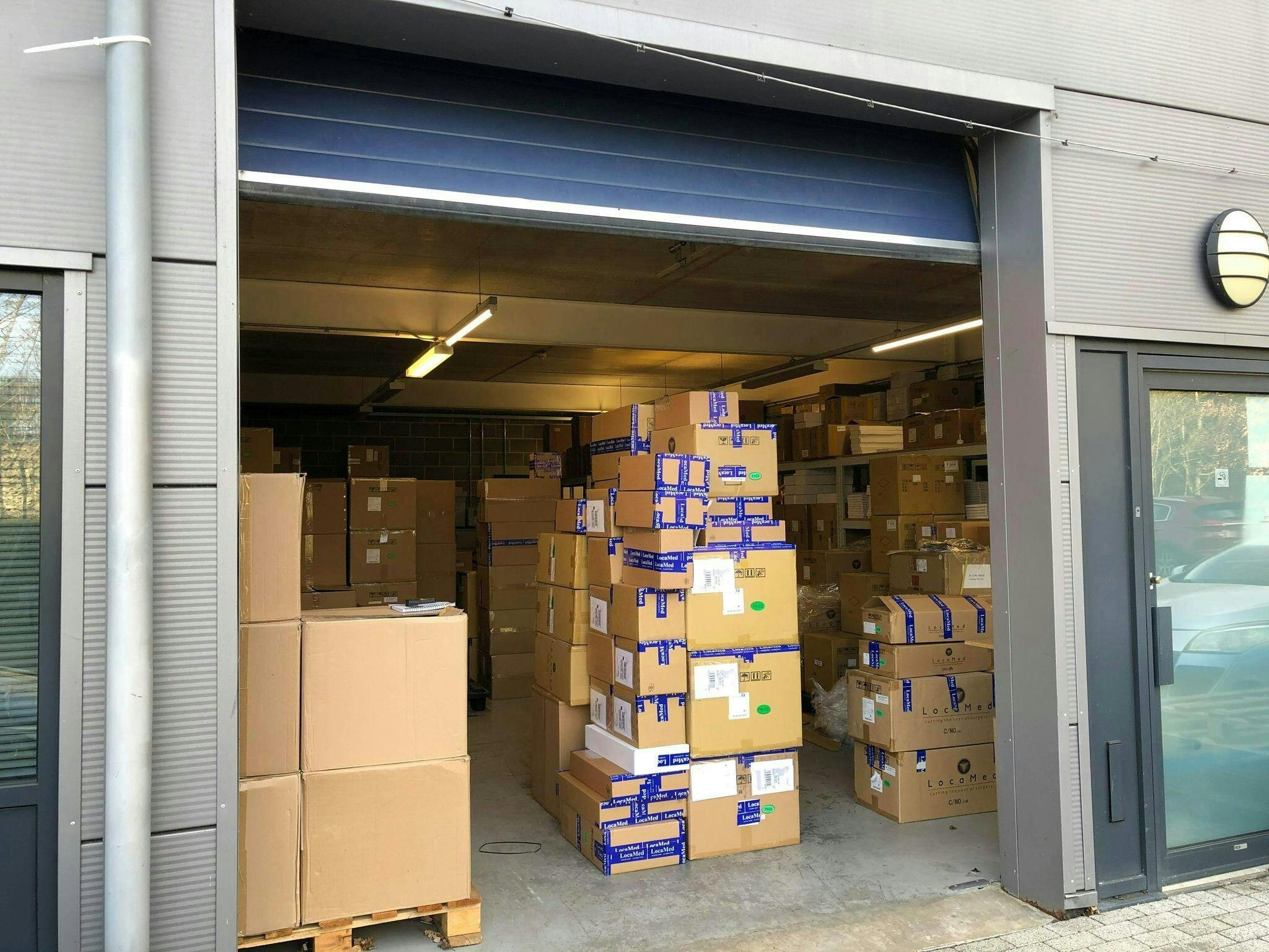 1-10 Alton Rd, Farnham to rent Interior Photo- Image 1 of 2