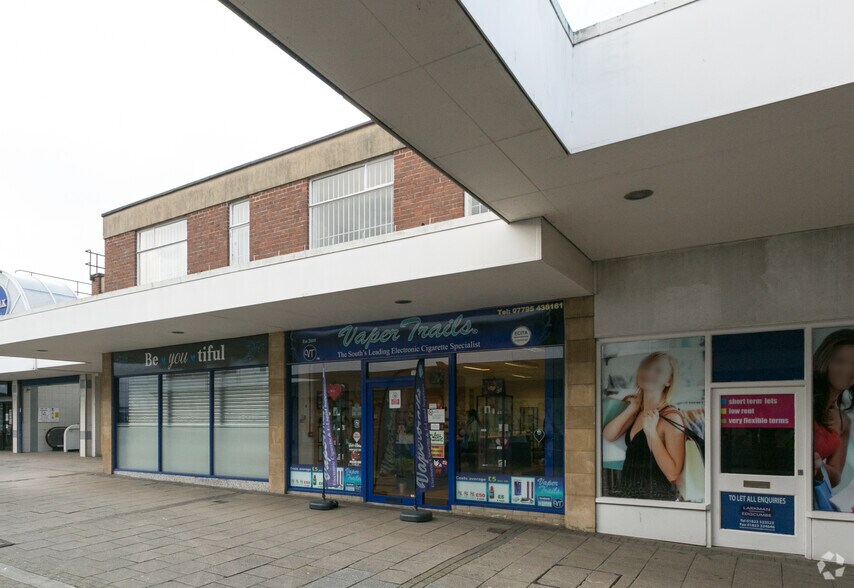 Glovers Walk, Yeovil for sale - Primary Photo - Image 1 of 1