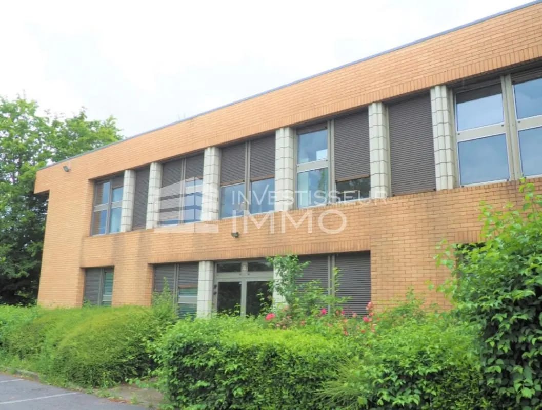 Office in Torcy for sale Building Photo- Image 1 of 17
