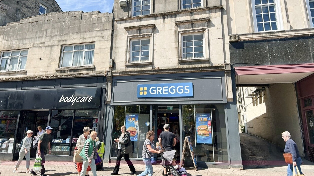 8 Stricklandgate, Kendal for sale Building Photo- Image 1 of 1