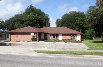 1104 N Parsons Ave, Brandon, FL for sale Primary Photo- Image 1 of 1