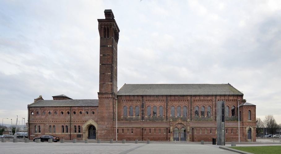 Stamford St, Ashton Under Lyne to rent - Building Photo - Image 2 of 5