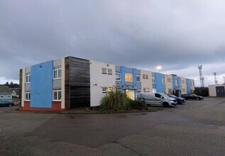 Greenwell Rd, Aberdeen to rent Building Photo- Image 1 of 1