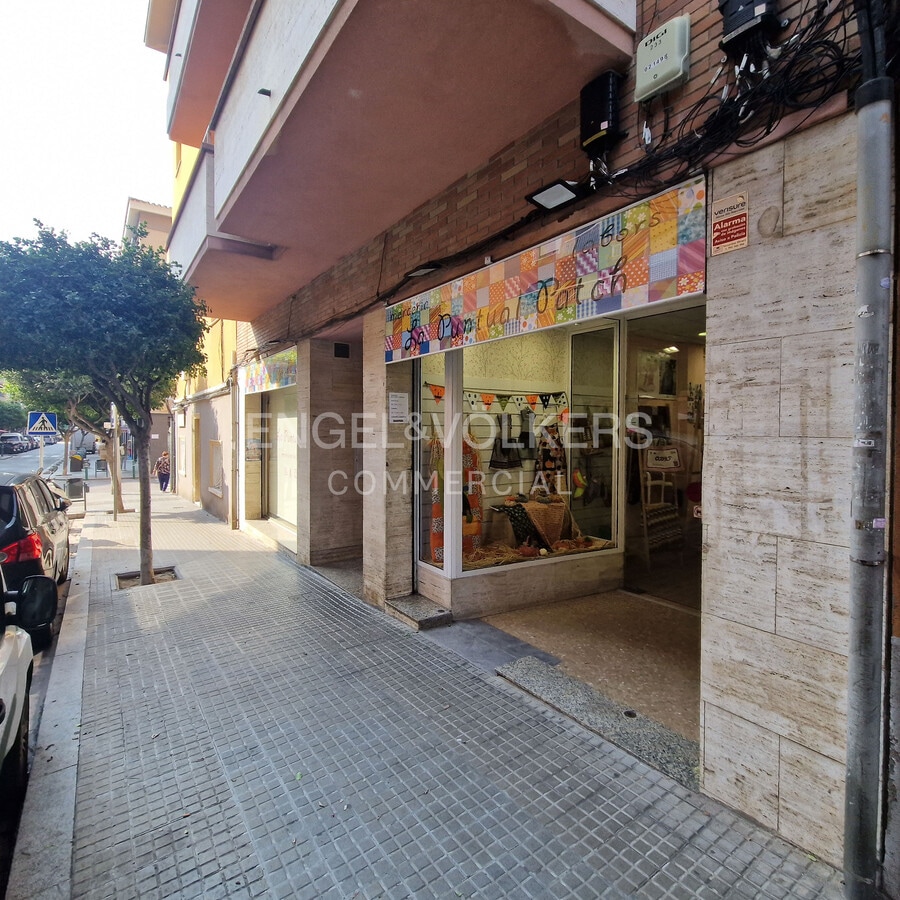 Sant Feliu de Llobregat, BAR 08980 - Unit 1 - - Interior Photo - Image 1 of 4