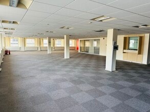 17-20 Williamson Sq, Liverpool to rent Interior Photo- Image 1 of 3
