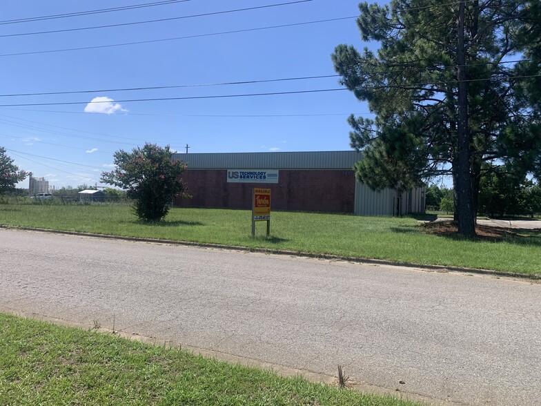 380 Allied Industrial Blvd, Macon-Bibb, GA for rent - Building Photo - Image 3 of 8