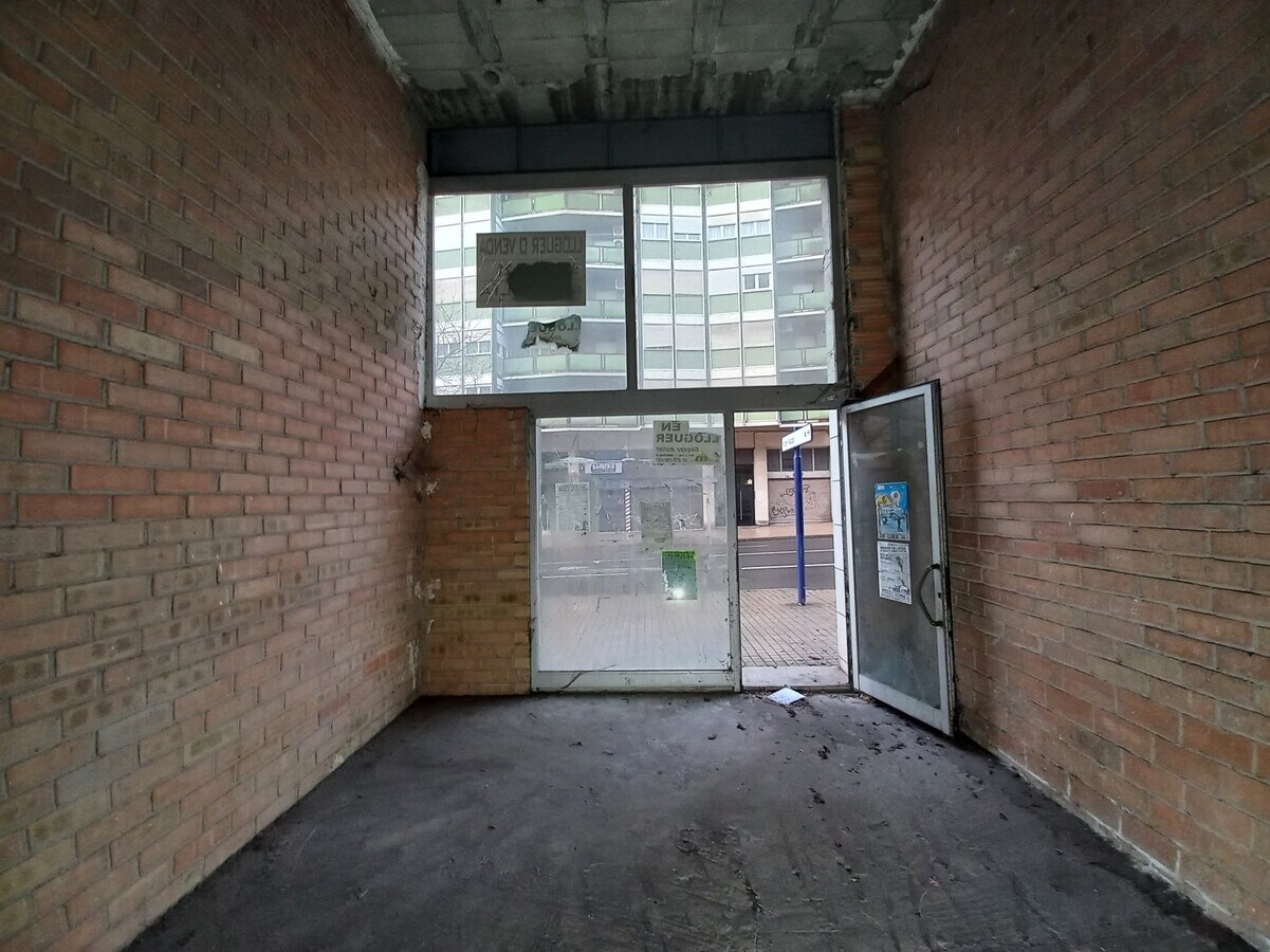 Lleida, LER 25004 - Unit 1 -  - Interior Photo - Image 2 of 11